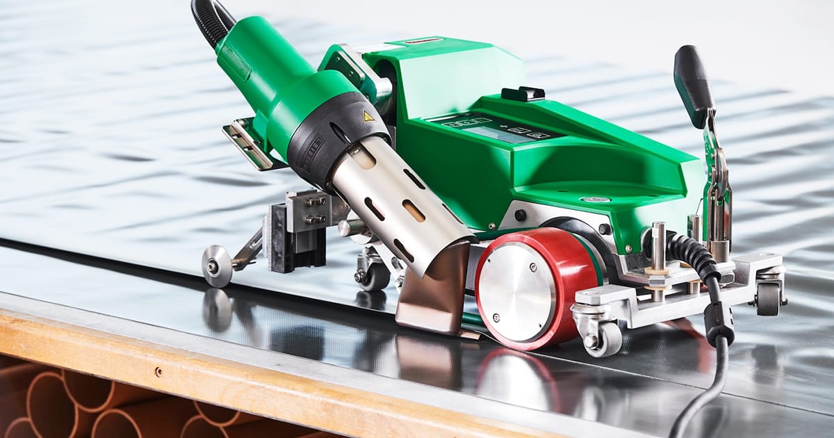 Mastering Tarpaulin Welding: Discover The Uniplan 500 From Leister 4 Global Source Ksa Saudi Arabia Post Leister Uniplan 500 04